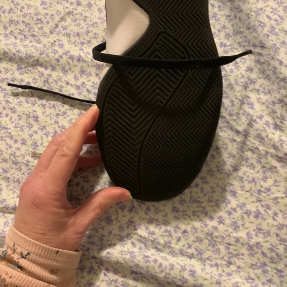 New without tag Adidas 3 green stripes size 5 men’s tennis shoes - Picture 6 of 8